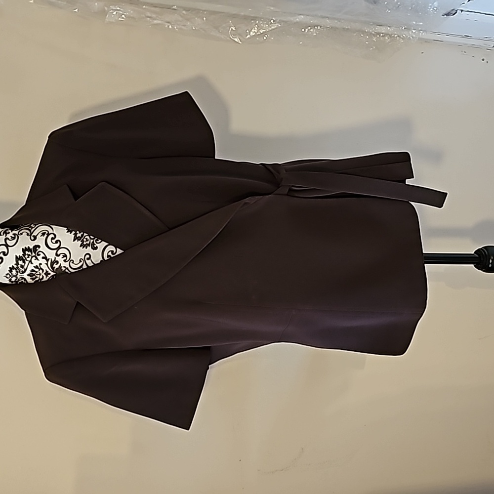 Rena Rowan Short Sleeve Blazer